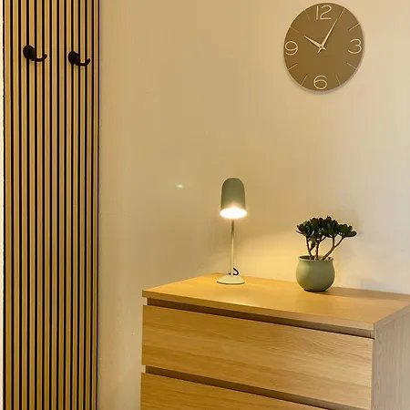 Mit Balkon - Naehe Chio Aachen *